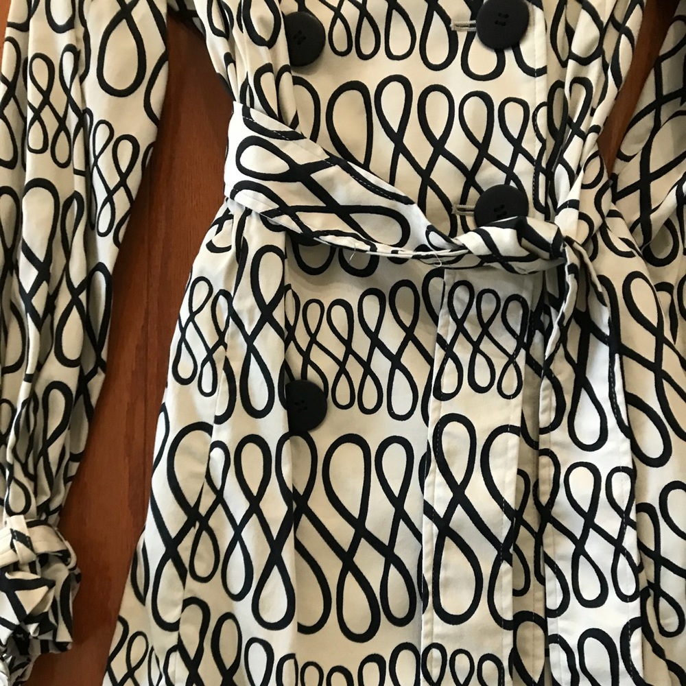 Patterned Trench Coat - image 2